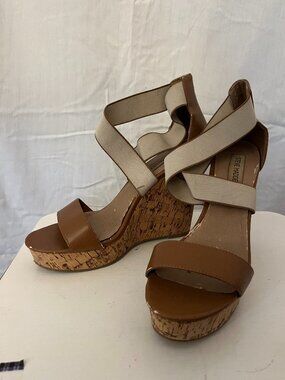 Steve Madden Wedge Heals size 10